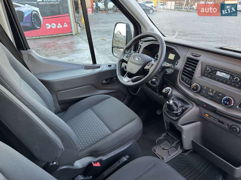 Грузопассажирский фургон Ford Transit 2020 в Ирпене