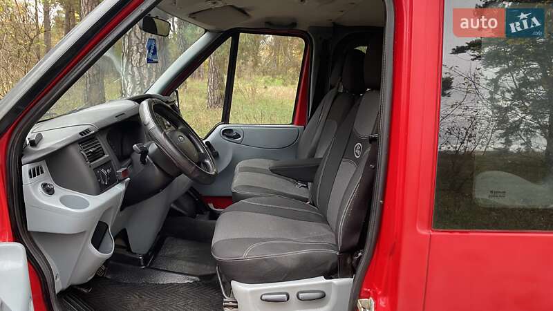 Мінівен Ford Transit 2007 в Димері