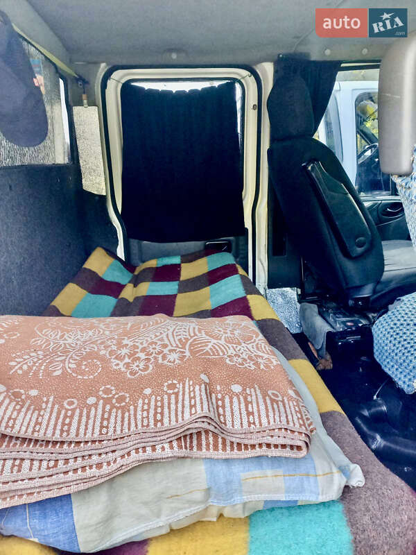 Эвакуатор Ford Transit 2000 в Одессе