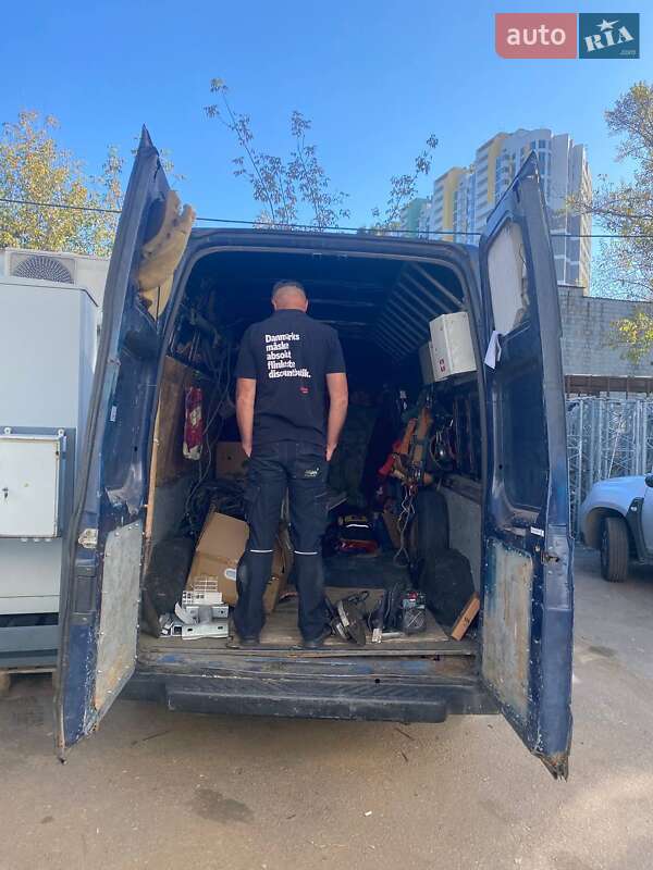 Микроавтобус грузовой (до 3,5т) Ford Transit 2002 в Киеве