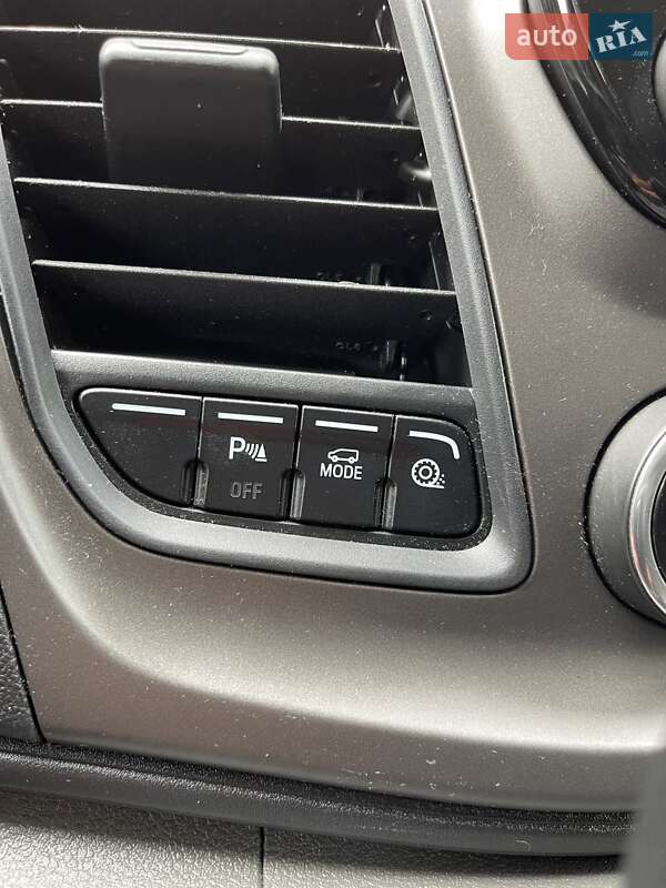 Вантажний фургон Ford Transit 2019 в Львові