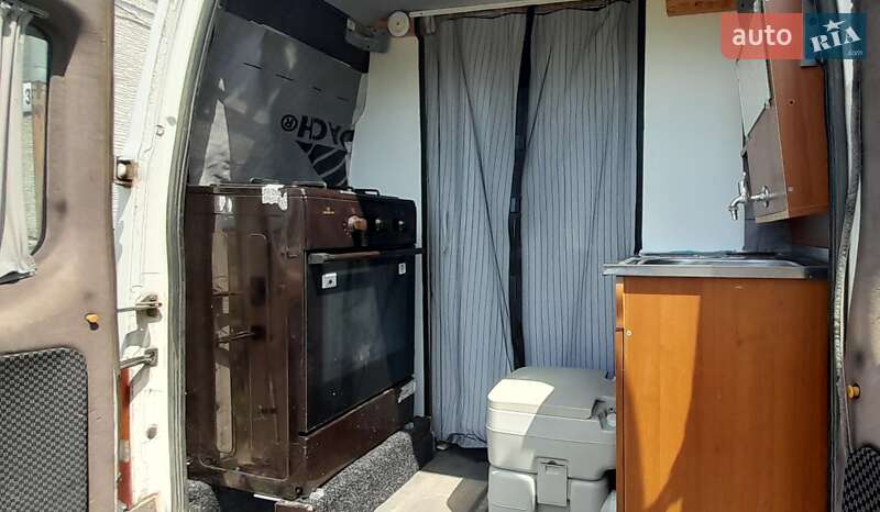 Будинок на колесах Ford Transit 2004 в Ужгороді