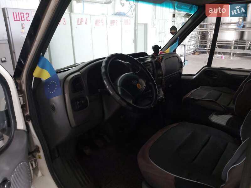 Вантажний фургон Ford Transit 2000 в Марганці фото 5 Вантажний фургон Ford Transit 2000 в Марганці