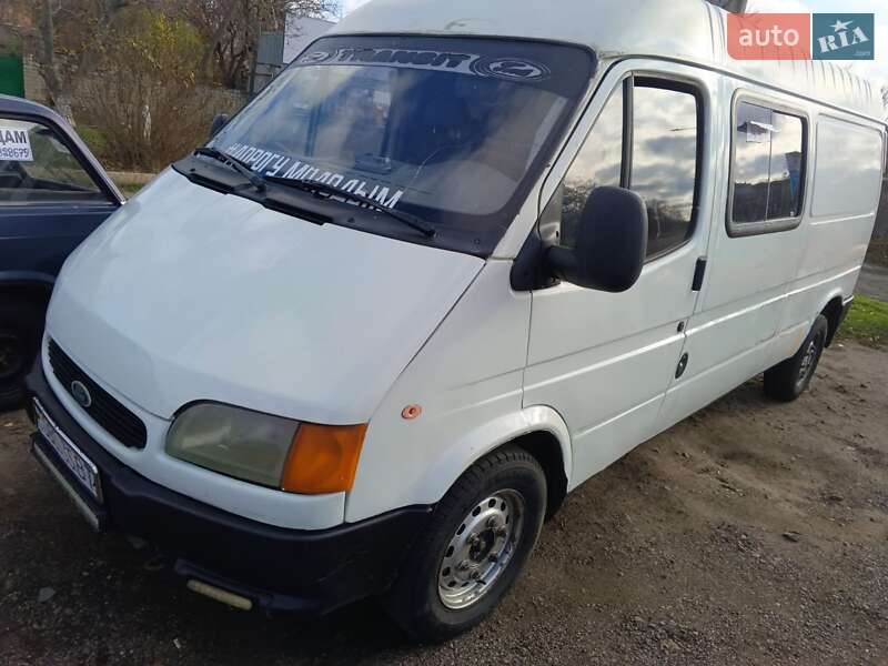 Вантажний фургон Ford Transit 1998 в Миколаєві