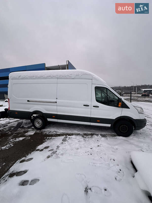 Вантажний фургон Ford Transit 2018 в Львові