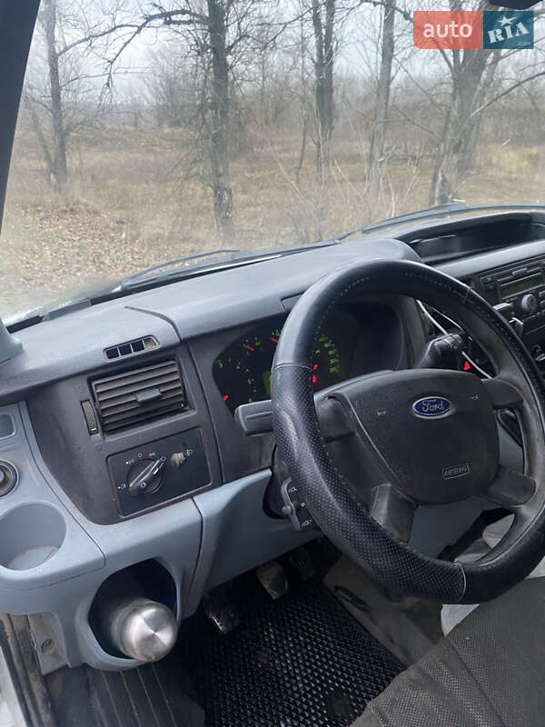 Мікроавтобус Ford Transit 2006 в Миколаївці