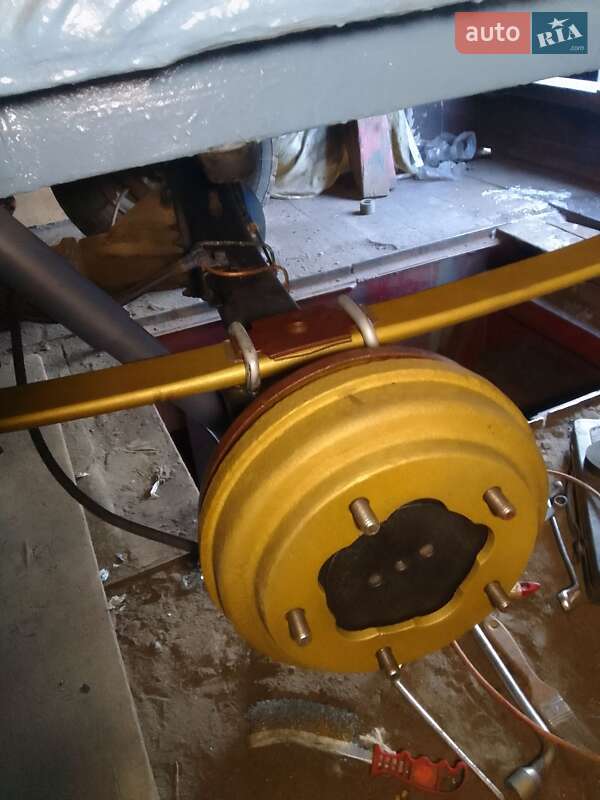 Грузовой фургон Ford Transit 1988 в Луцке фото 28 Грузовой фургон Ford Transit 1988 в Луцке