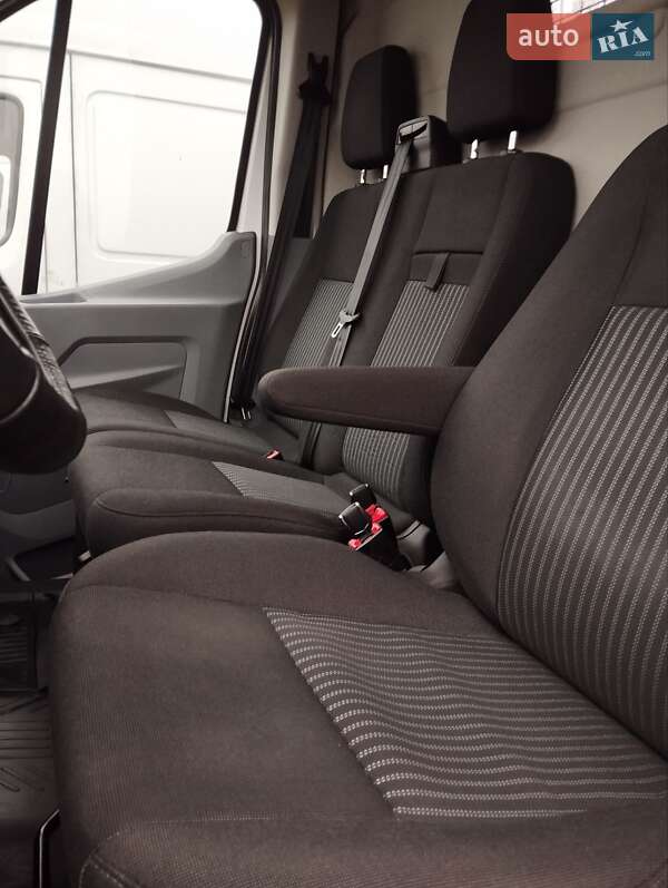 Грузовой фургон Ford Transit 2017 в Киеве фото 9 Грузовой фургон Ford Transit 2017 в Киеве