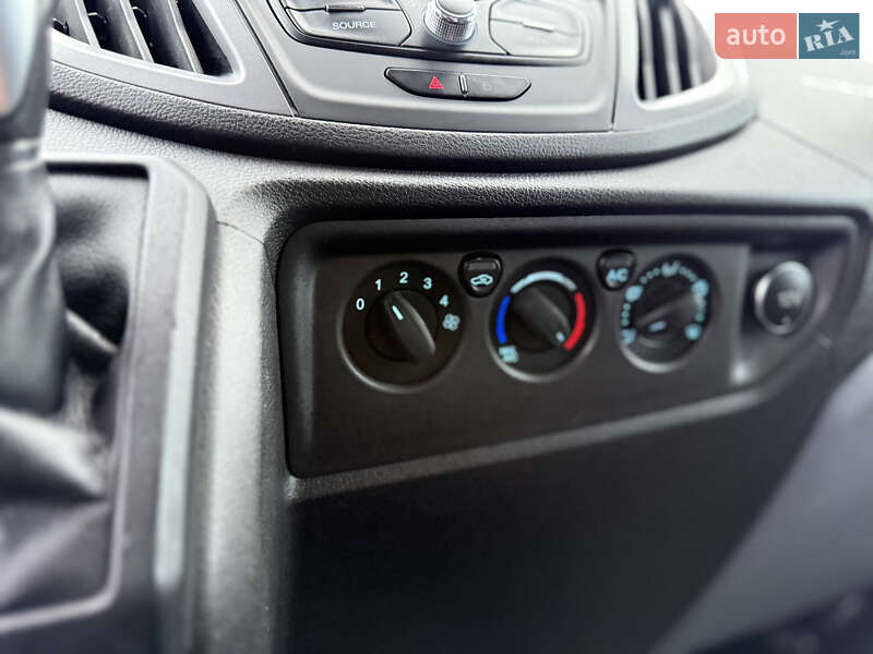 Грузовой фургон Ford Transit 2019 в Ровно