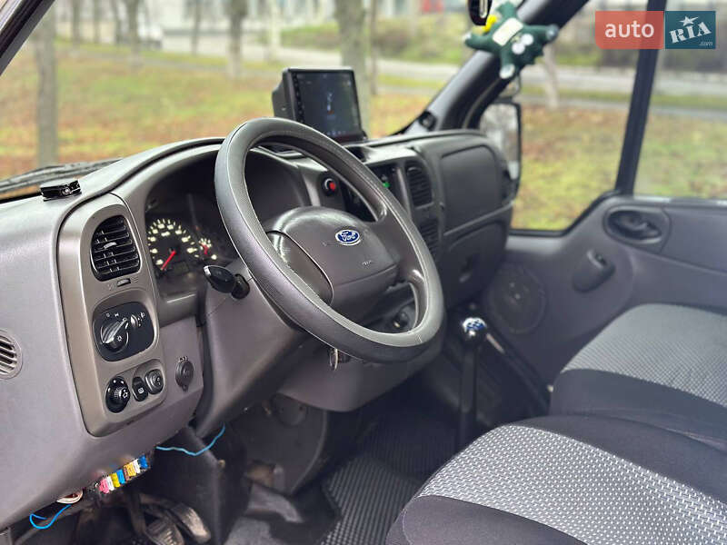 Вантажний фургон Ford Transit 2006 в Дніпрі фото 10 Вантажний фургон Ford Transit 2006 в Дніпрі
