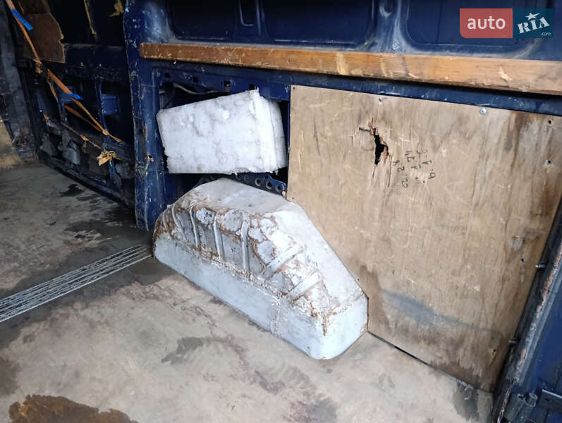 Грузовой фургон Ford Transit 2005 в Киеве фото 11 Грузовой фургон Ford Transit 2005 в Киеве