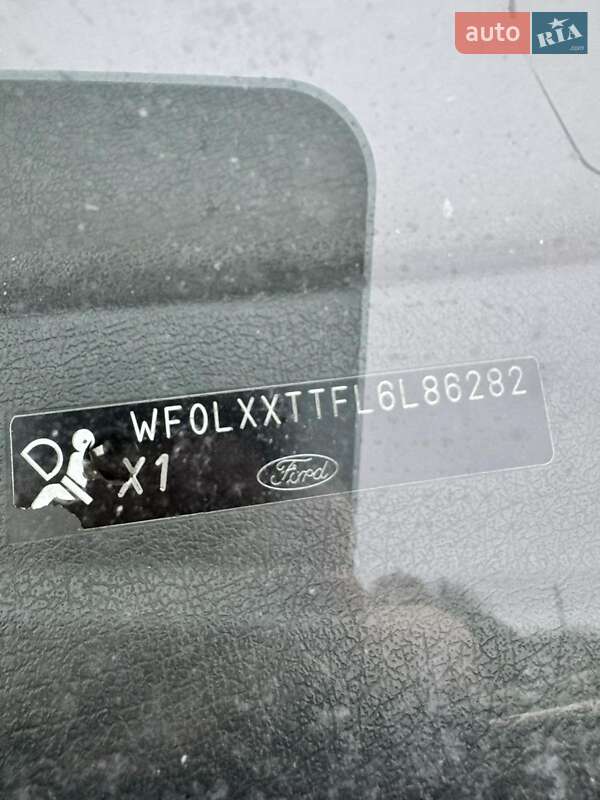 Грузовой фургон Ford Transit 2006 в Ковеле