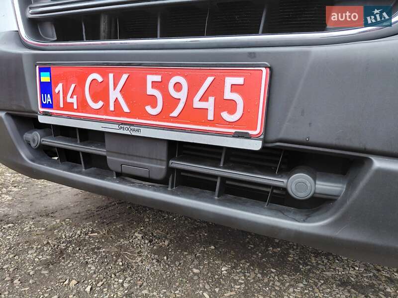 Вантажний фургон Ford Transit 2020 в Івано-Франківську