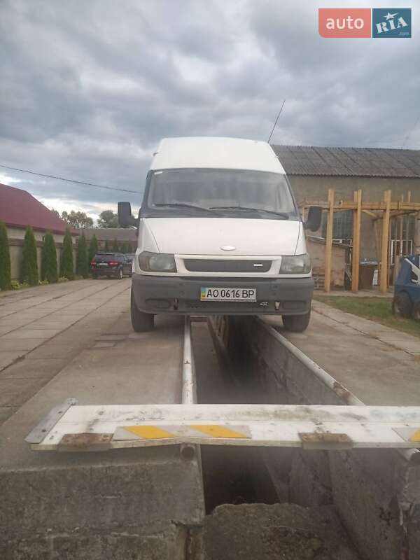 Грузовой фургон Ford Transit 2004 в Киеве фото 3 Грузовой фургон Ford Transit 2004 в Киеве