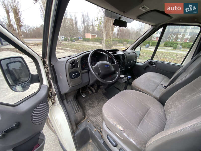 Грузовой фургон Ford Transit 2005 в Каневе фото 10 Грузовой фургон Ford Transit 2005 в Каневе