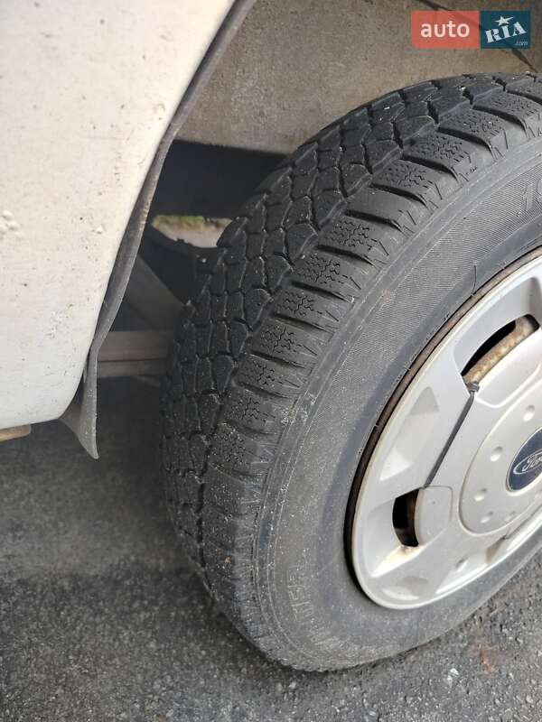 Грузопассажирский фургон Ford Transit 2005 в Кременчуге фото 8 Грузопассажирский фургон Ford Transit 2005 в Кременчуге