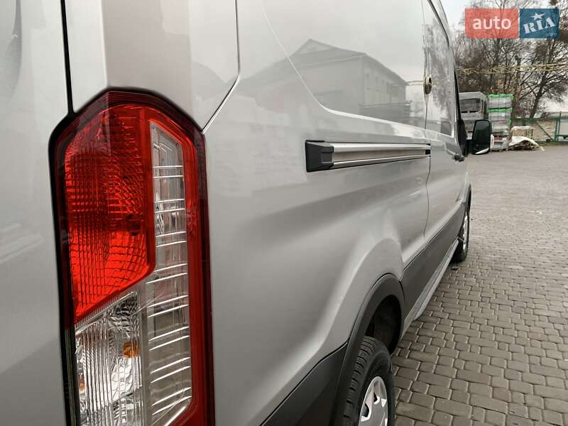 Микроавтобус грузовой (до 3,5т) Ford Transit 2020 в Ровно фото 10 Микроавтобус грузовой (до 3,5т) Ford Transit 2020 в Ровно