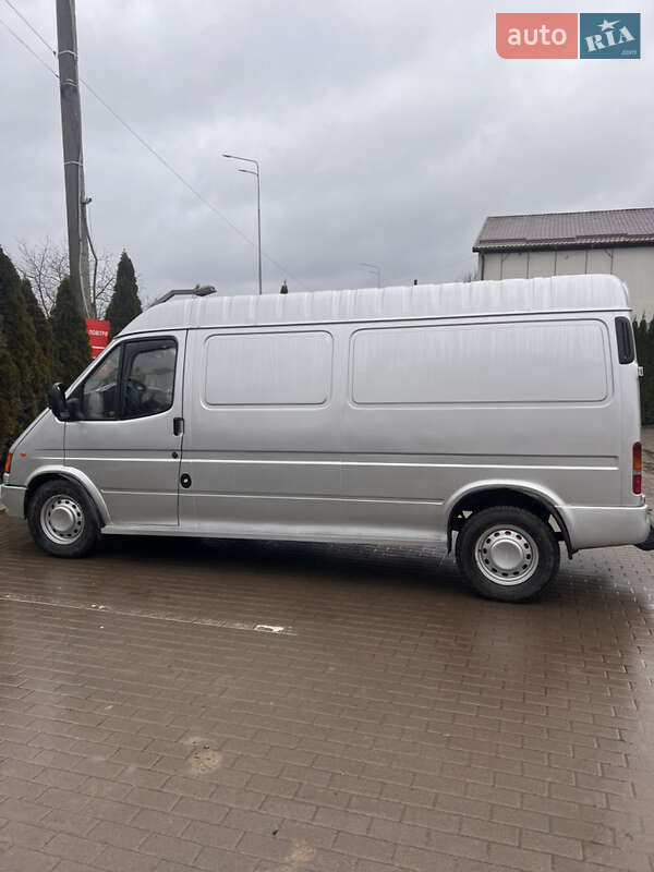 Грузовой фургон Ford Transit 1998 в Виннице