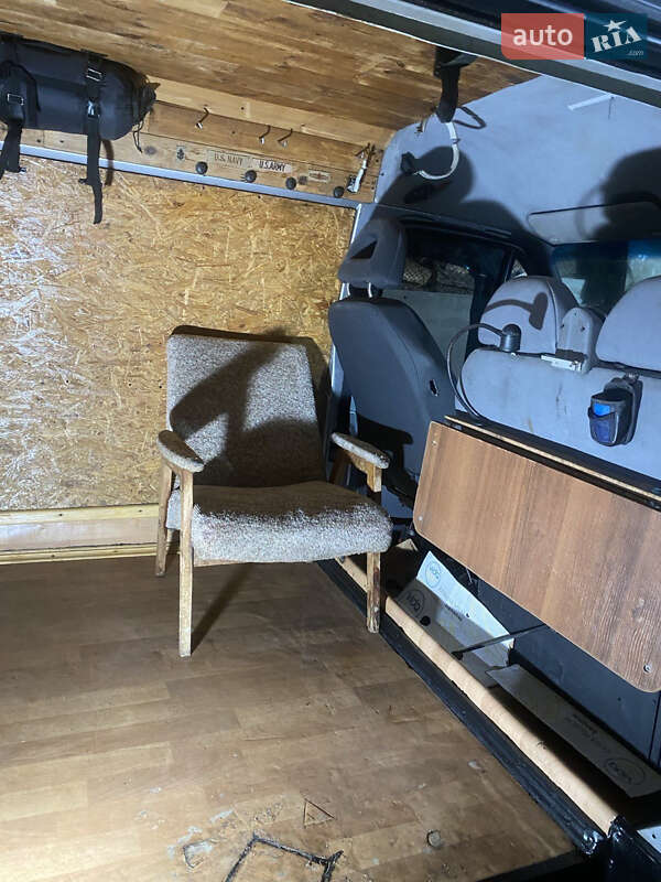 Грузовой фургон Ford Transit 1998 в Виннице