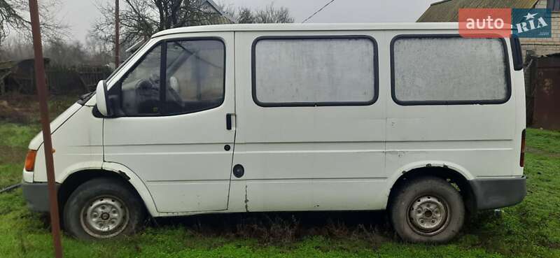 Минивэн Ford Transit 1999 в Днепре