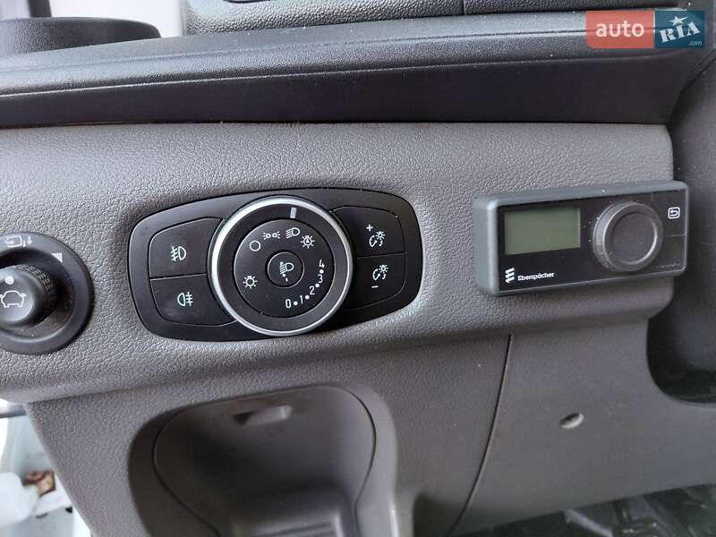 Вантажний фургон Ford Transit 2020 в Івано-Франківську