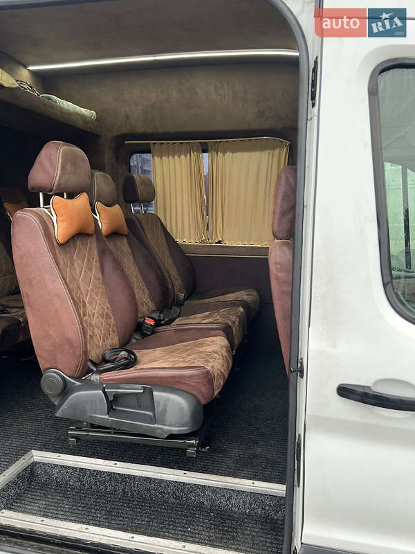 Мінівен Ford Transit 2016 в Ужгороді