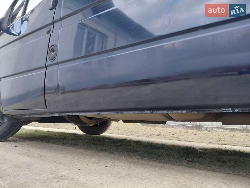 Мінівен Ford Transit 1998 в Снятині