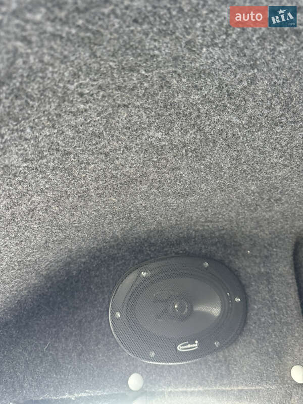 Вантажний фургон Ford Transit 1996 в Шепетівці