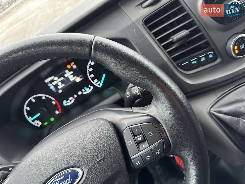 Грузовой фургон Ford Transit 2021 в Ирпене