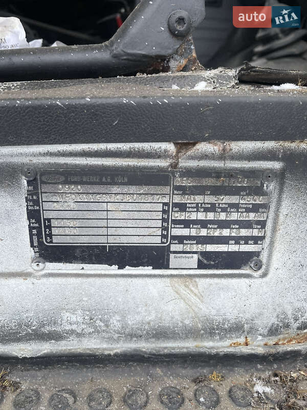 Мінівен Ford Transit 1988 в Чернівцях