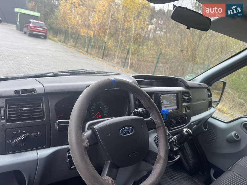 Мінівен Ford Transit 2010 в Львові