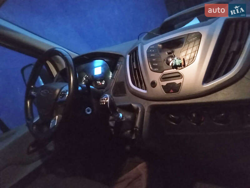 Грузовой фургон Ford Transit 2016 в Ширяево
