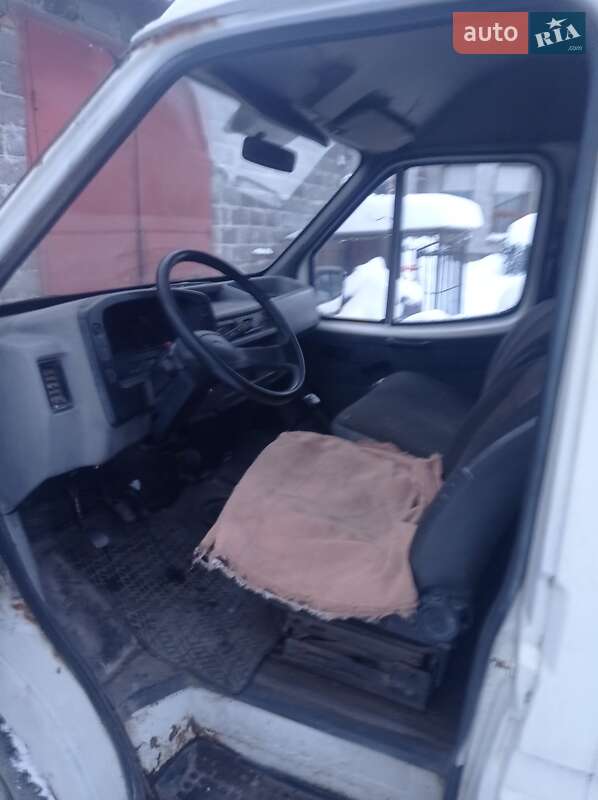Мінівен Ford Transit 1988 в Бурштині