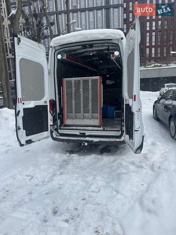 Грузовой фургон Ford Transit 2018 в Киеве