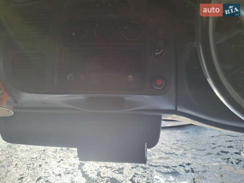 Грузовой фургон Ford Transit 2003 в Одессе