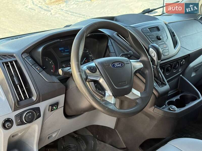 Грузовой фургон Ford Transit 2017 в Киеве