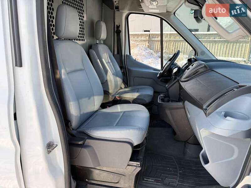 Грузовой фургон Ford Transit 2017 в Киеве
