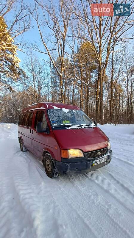 Минивэн Ford Transit 1995 в Дубровице