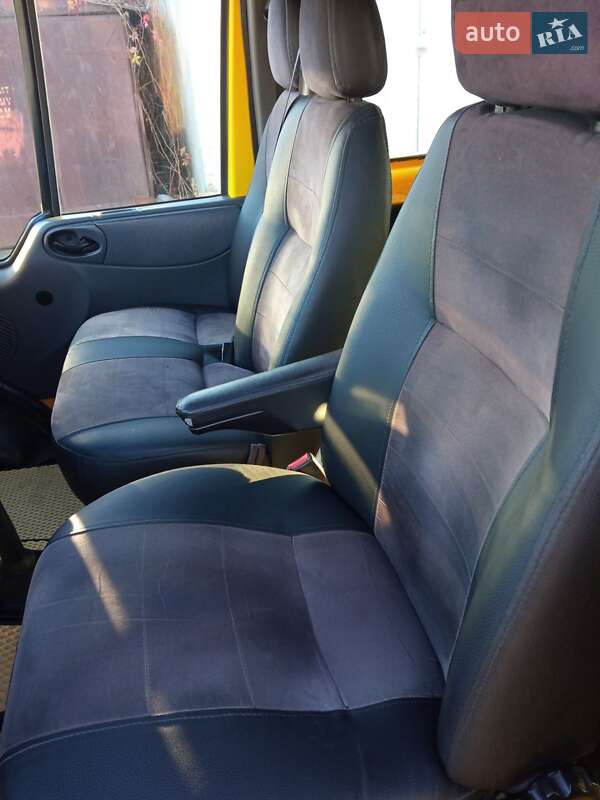 Грузопассажирский фургон Ford Transit 2005 в Киеве фото 13 Грузопассажирский фургон Ford Transit 2005 в Киеве