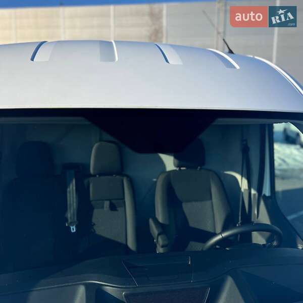 Вантажний фургон Ford Transit 2019 в Києві