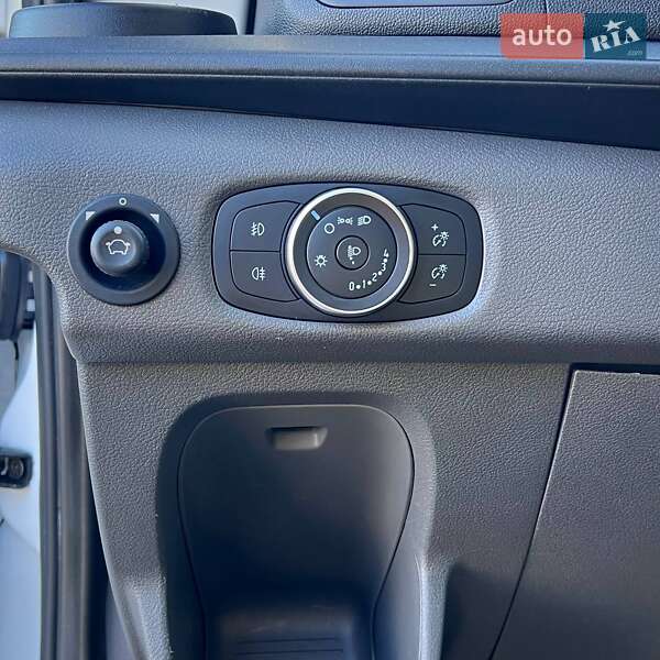 Вантажний фургон Ford Transit 2019 в Києві