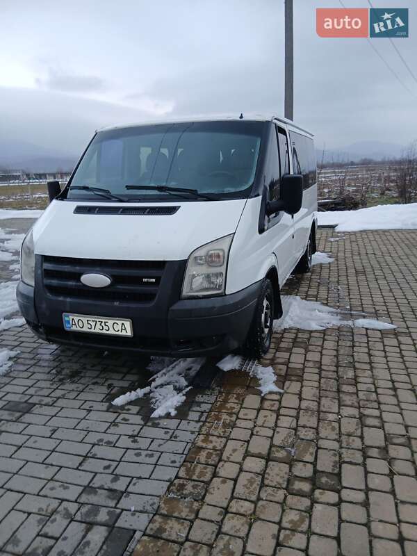Микровэн Ford Transit 2006 в Вышкове