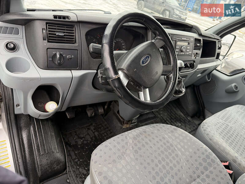 Микроавтобус грузовой (до 3,5т) Ford Transit 2011 в Львове