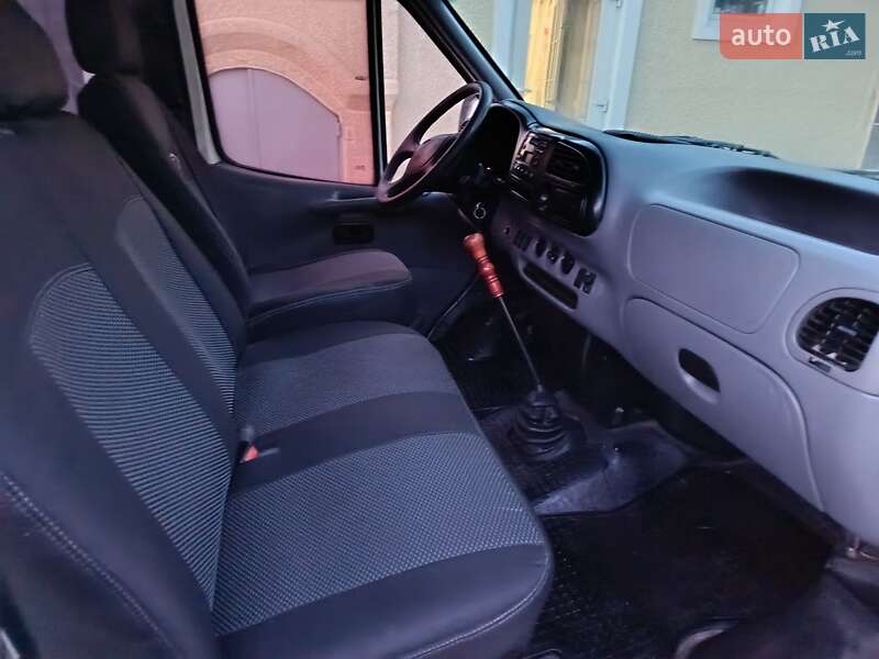 Вантажний фургон Ford Transit 1997 в Рені фото 10 Вантажний фургон Ford Transit 1997 в Рені