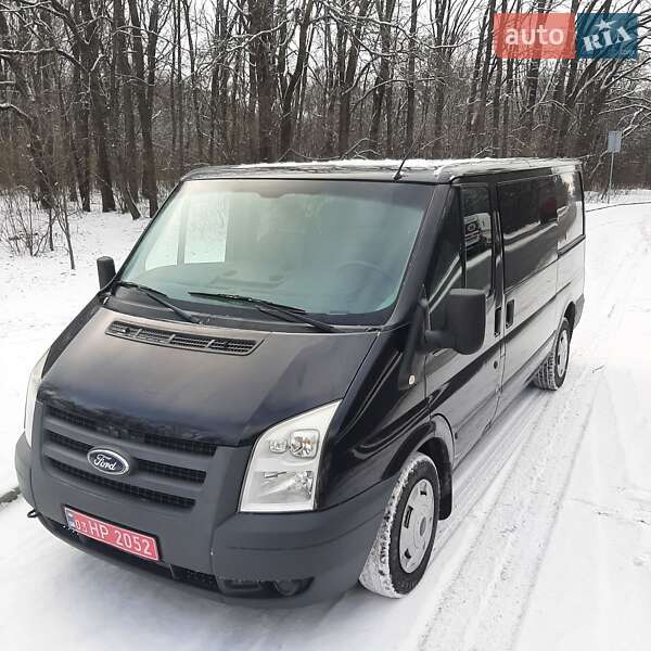 Вантажопасажирський фургон Ford Transit 2011 в Полтаві