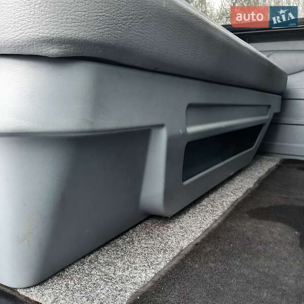 Вантажопасажирський фургон Ford Transit 2011 в Полтаві