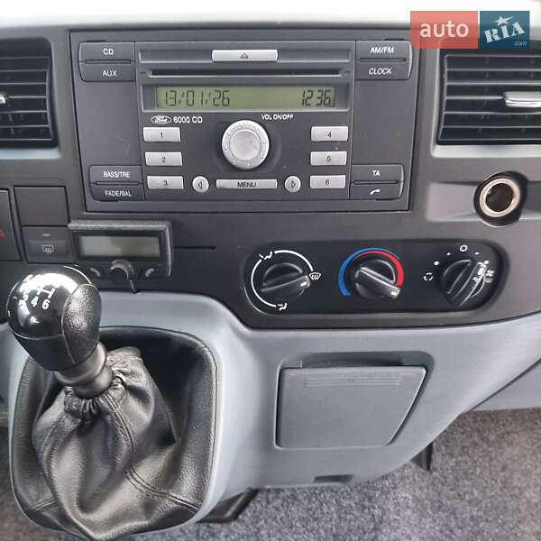 Вантажопасажирський фургон Ford Transit 2011 в Полтаві