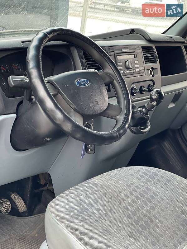 Грузовой фургон Ford Transit 2008 в Киеве фото 5 Грузовой фургон Ford Transit 2008 в Киеве