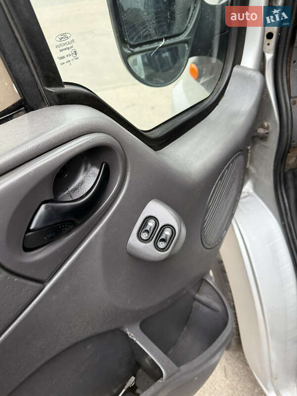 Грузовой фургон Ford Transit 2005 в Одессе