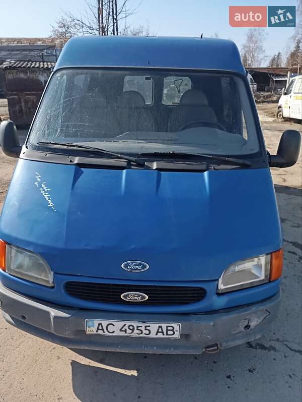 Грузопассажирский фургон Ford Transit 1999 в Дрогобыче